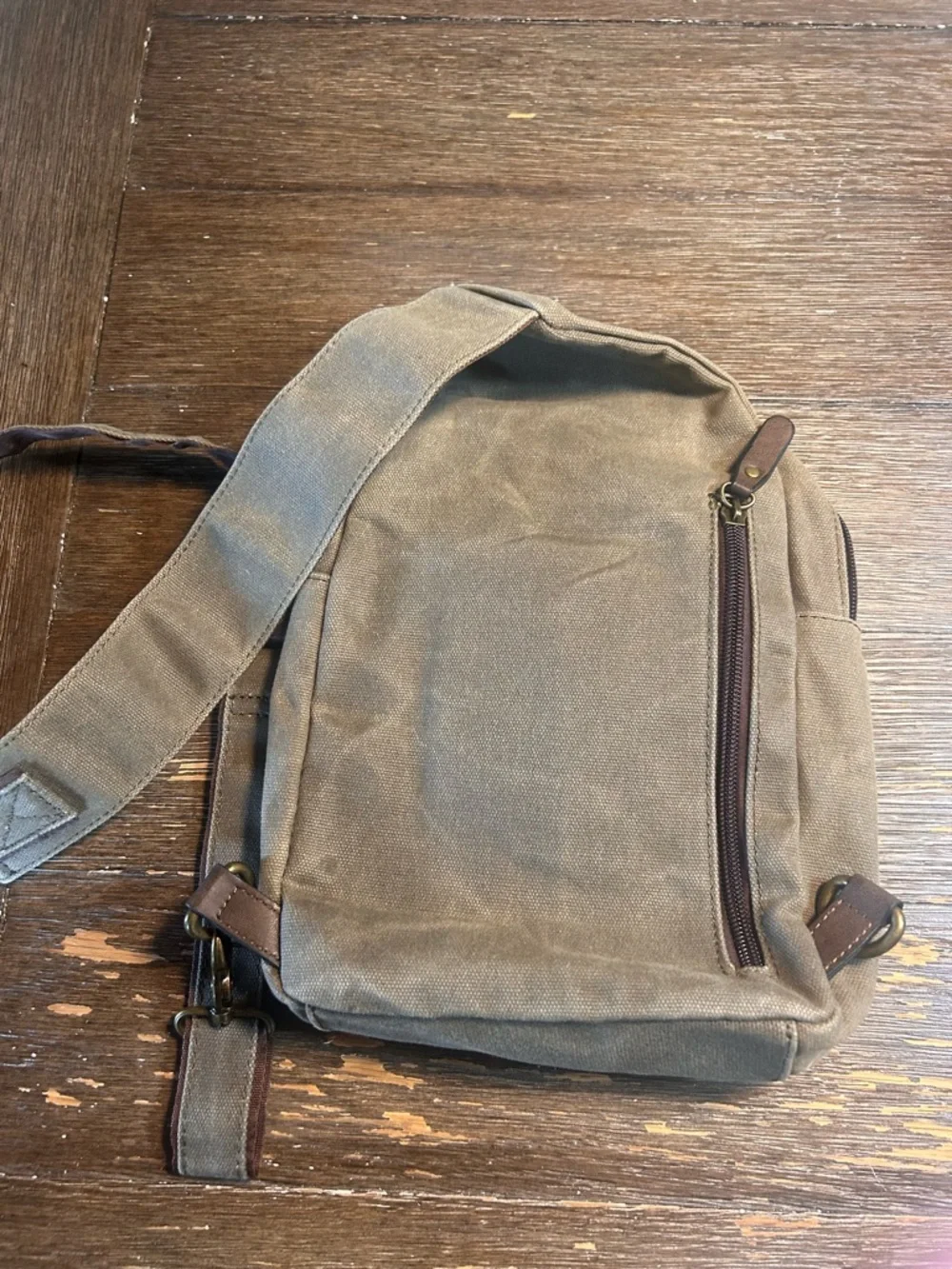 Mutual weave sling bag